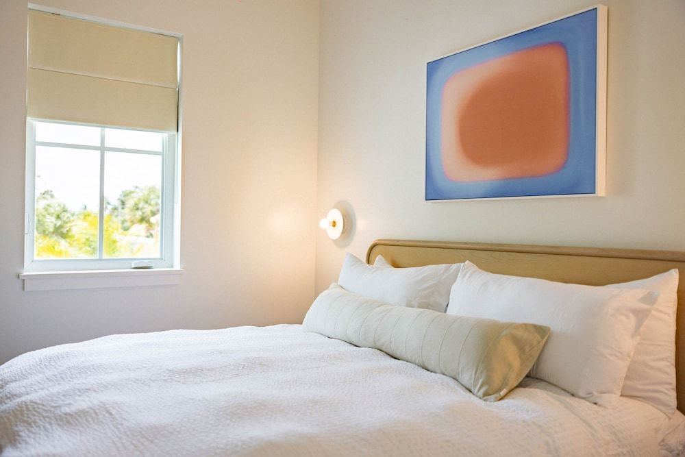 New Waterfront Home - Dreamside House House 9