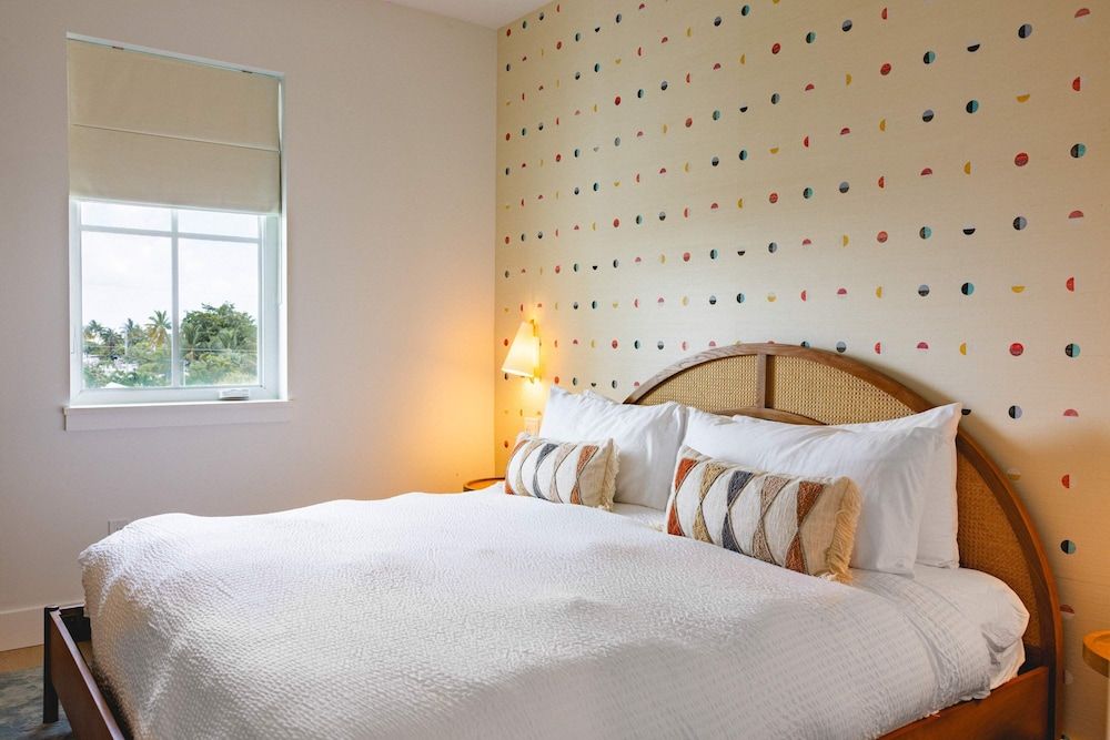 New Waterfront Home - Dreamside House House 19