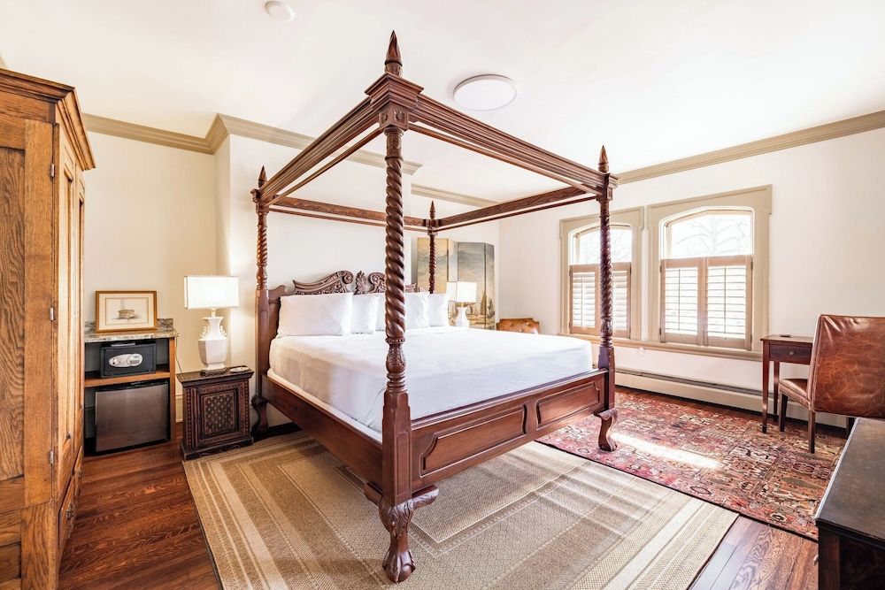 The Willoughby House