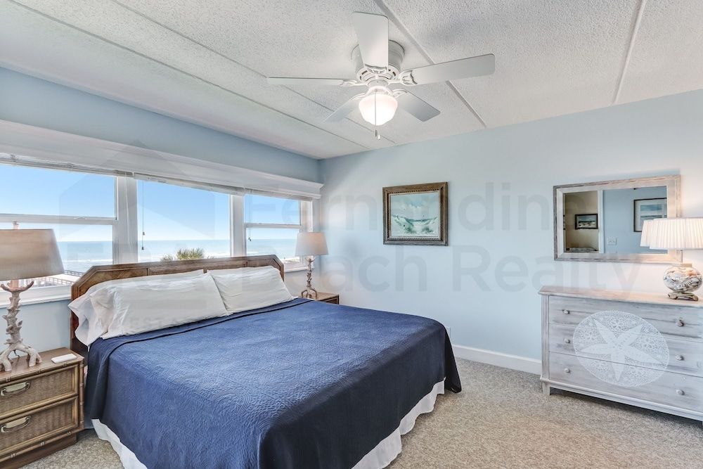 Condo, 2 Bedrooms