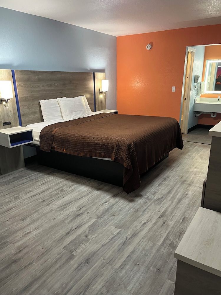 Lovington Inn Standard Single Room 2