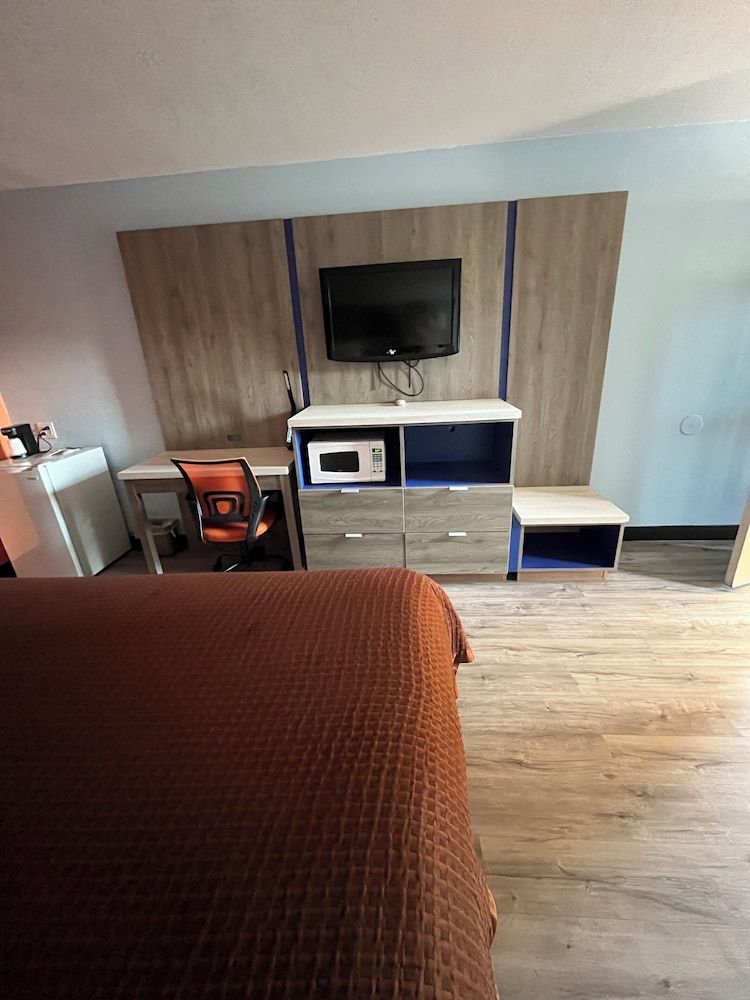 Lovington Inn Standard Single Room 4