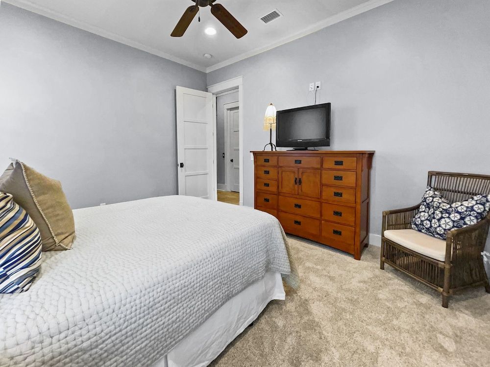 House, 4 Bedrooms