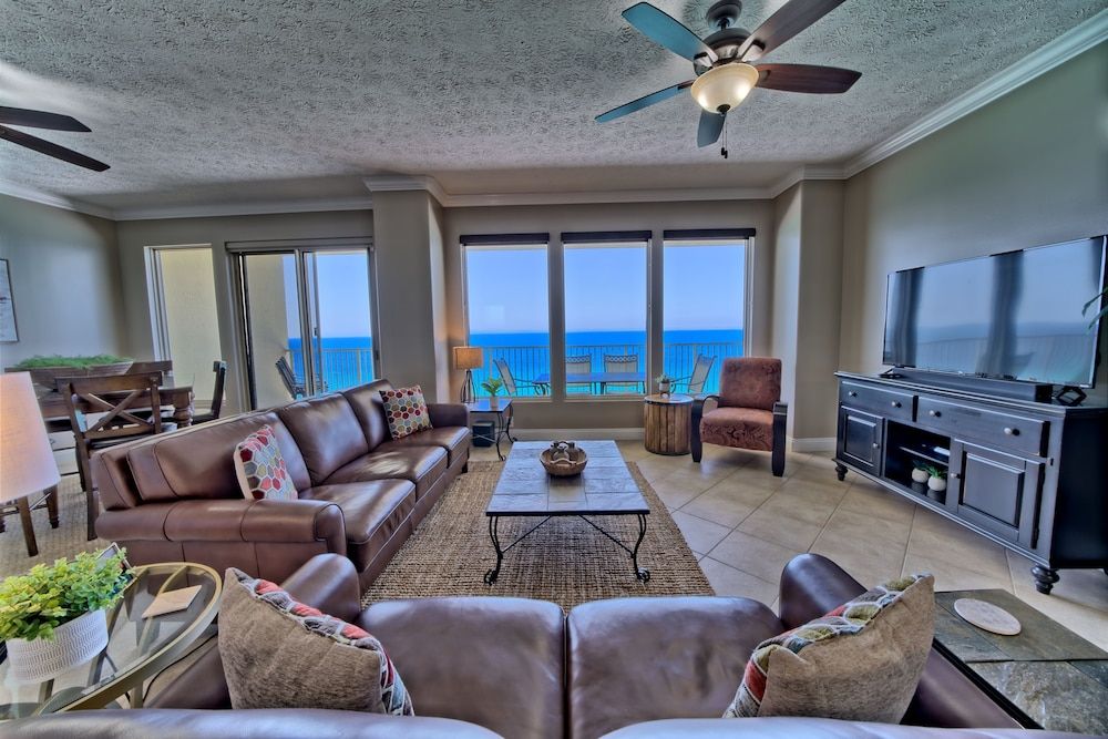 Condo, 2 Bedrooms