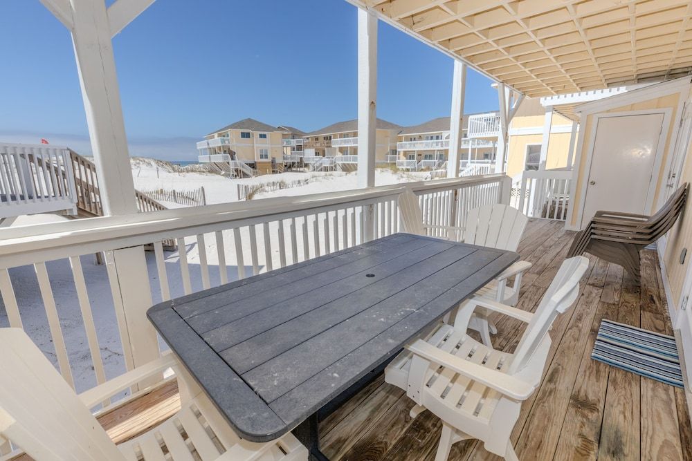 Condo, 2 Bedrooms