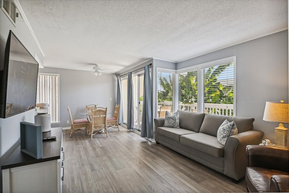 Condo, 1 Bedroom