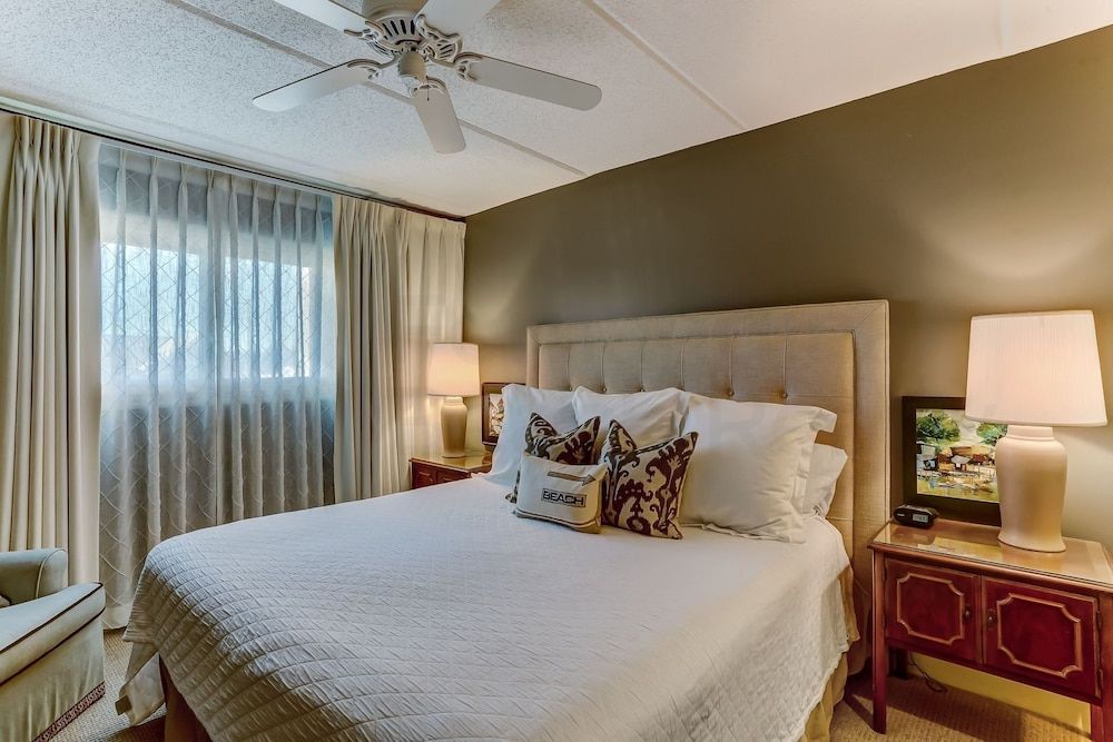 Condo, 2 Bedrooms