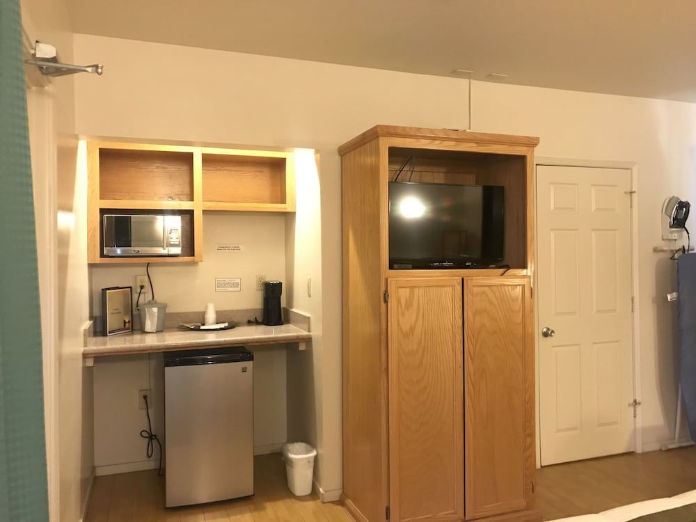 Sunrise Inn Turlock Deluxe Room 3