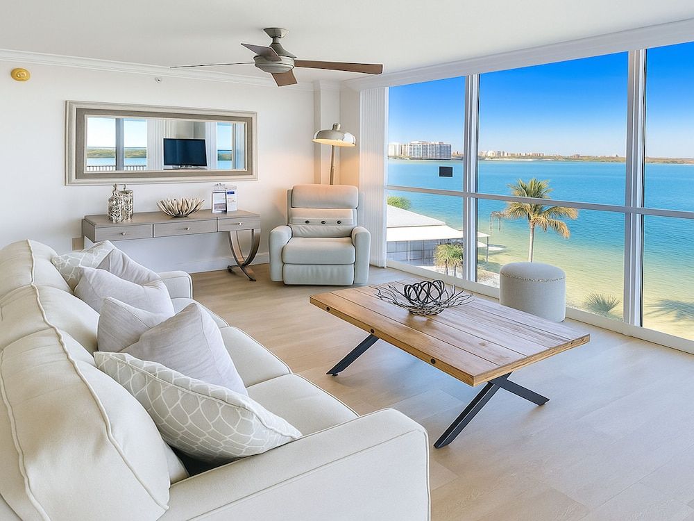 Condo (1 Bedroom)