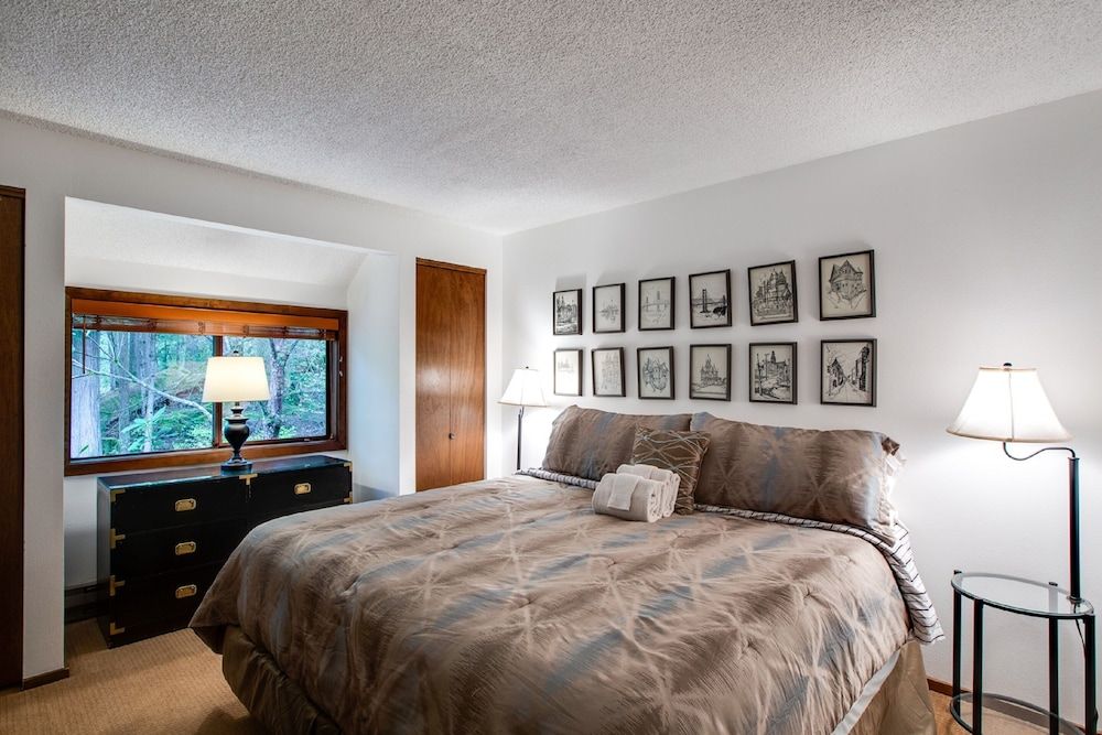 Apartment (2 Bedrooms)