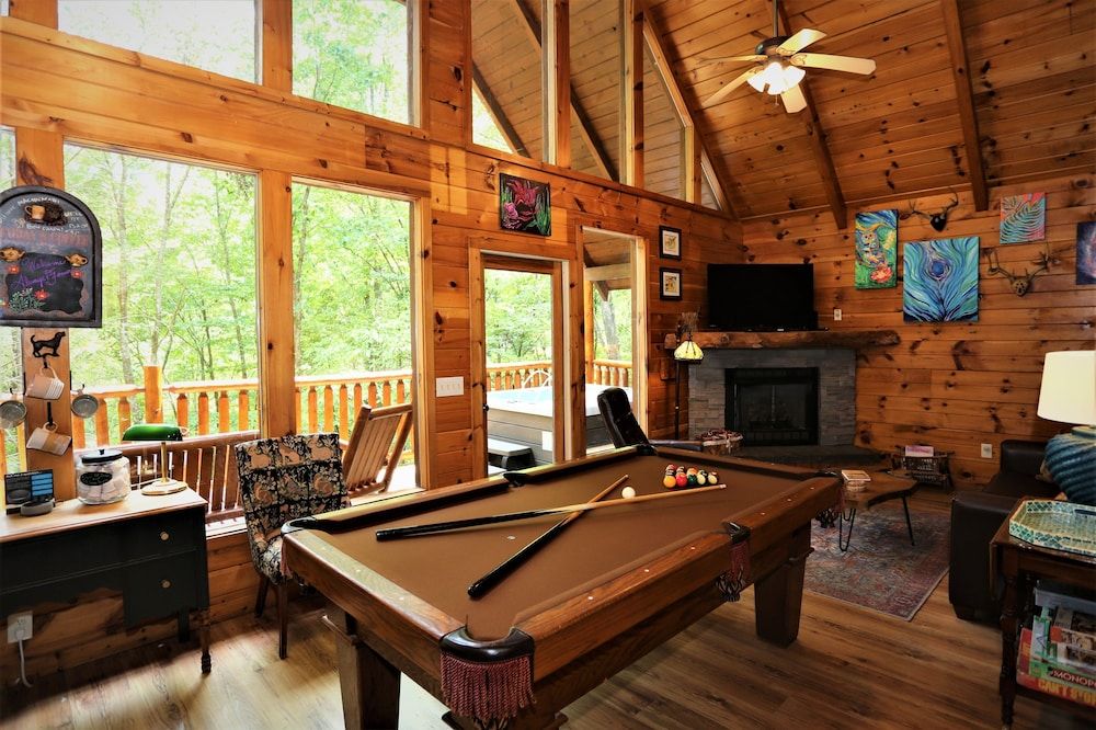 Always & Forever 1 Bedroom Cabin by RedAwning Cabin, 1 Bedroom 26