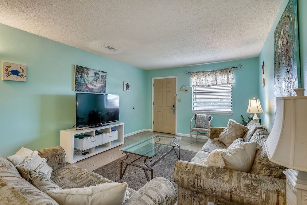 Condo, 3 Bedrooms