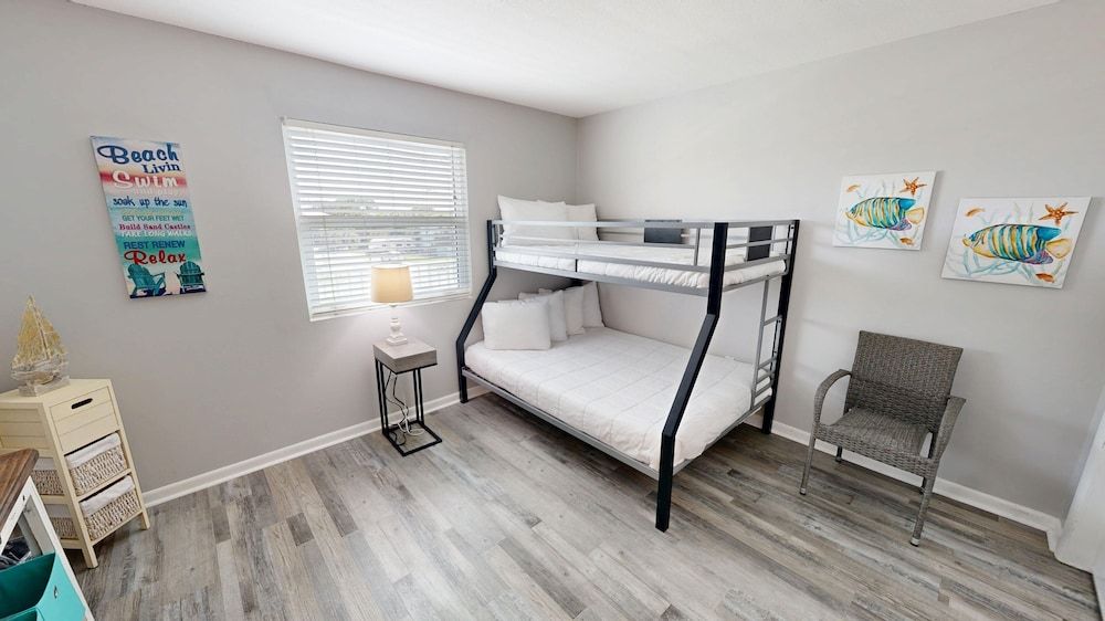 Condo, 3 Bedrooms