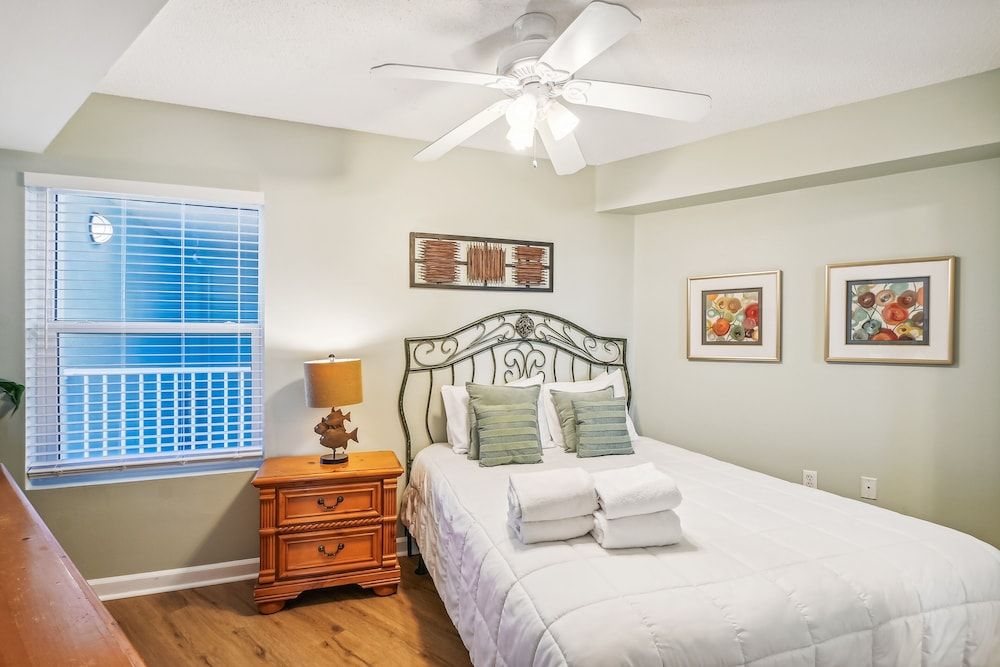 Condo, 3 Bedrooms