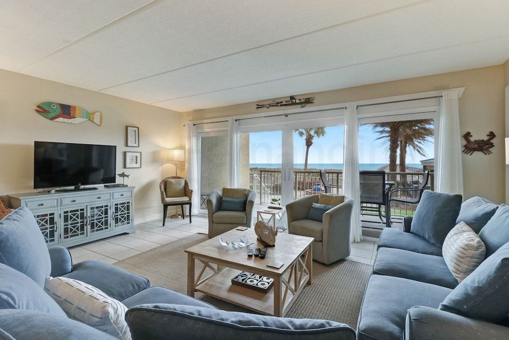 Condo, 3 Bedrooms