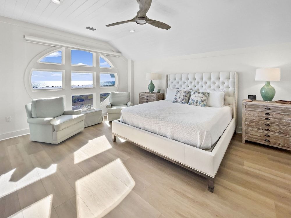 Condo, 3 Bedrooms