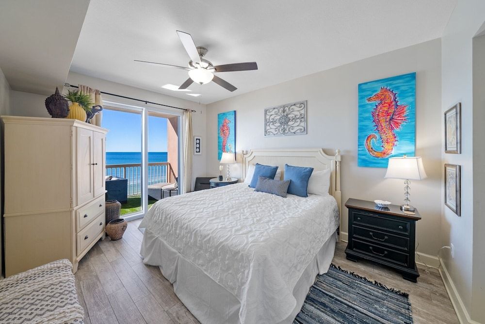 Condo, 3 Bedrooms