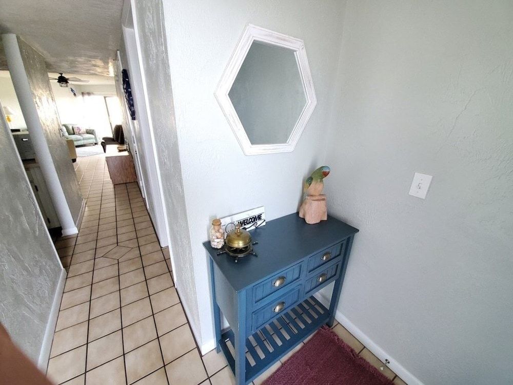 Condo, 2 Bedrooms