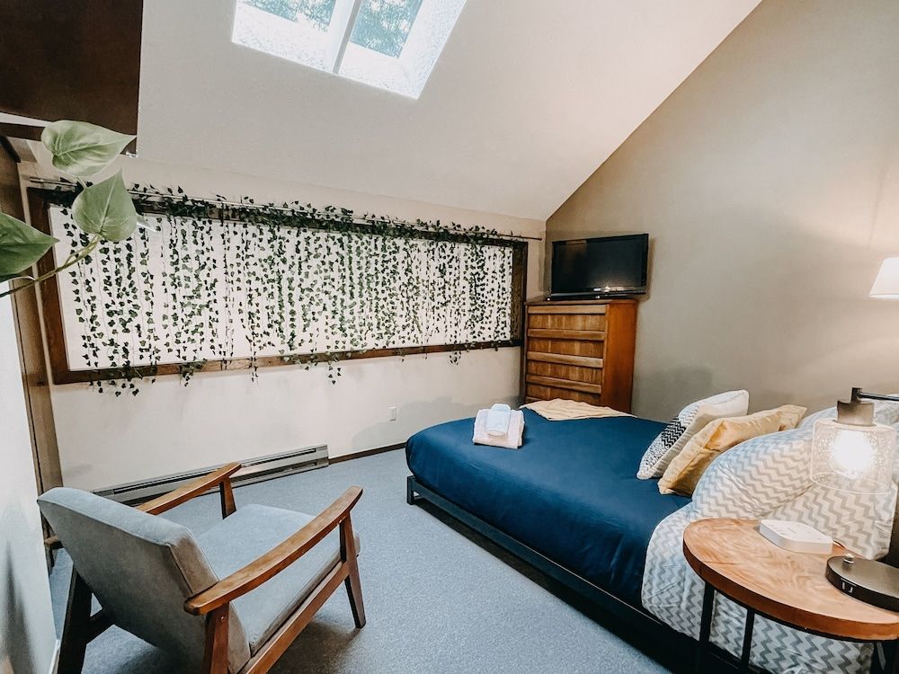 Apartment (2 Bedrooms)