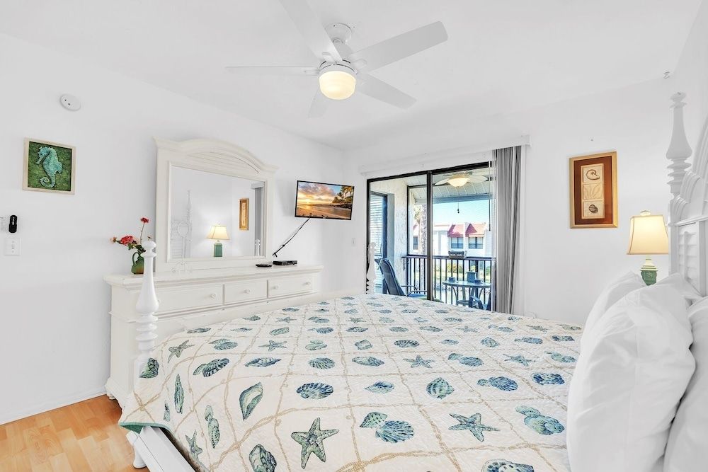 Condo, 1 Bedroom