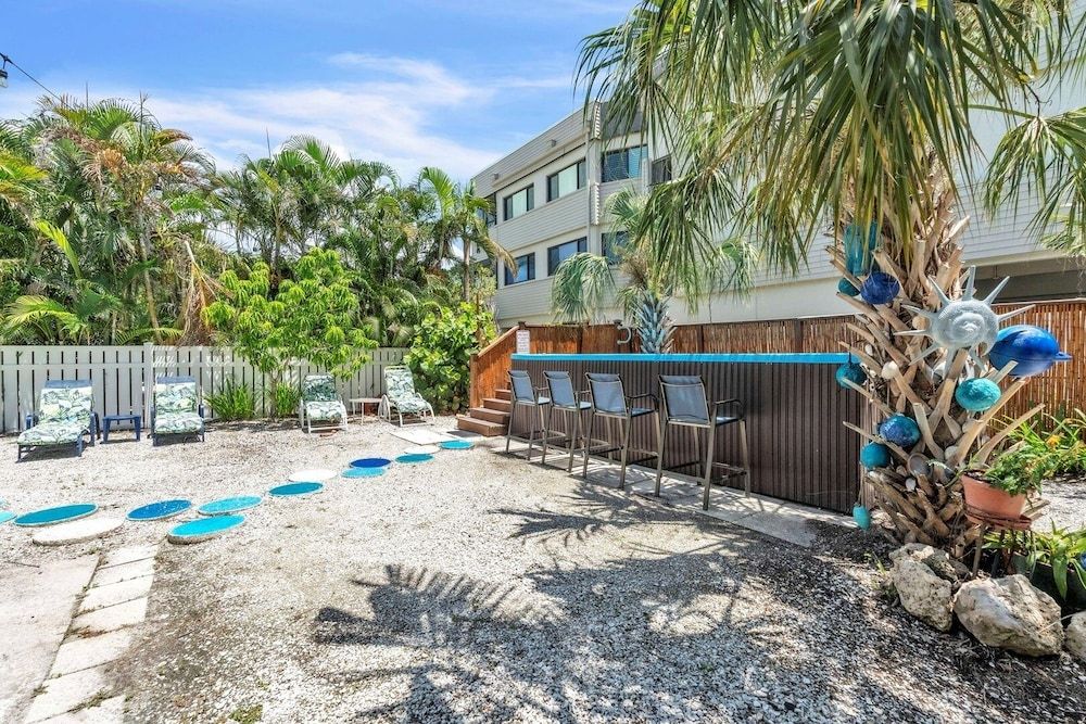 Condo, 2 Bedrooms