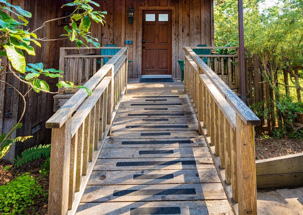 Rendezvous Mendocino Evergreen Studio 5