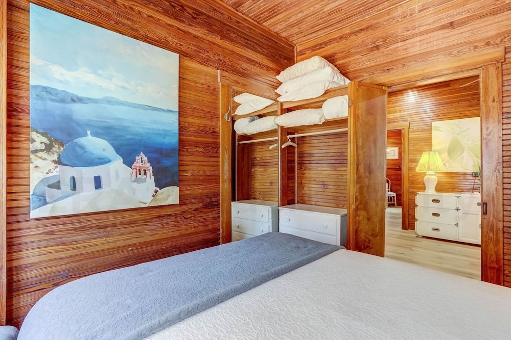 House, 5 Bedrooms