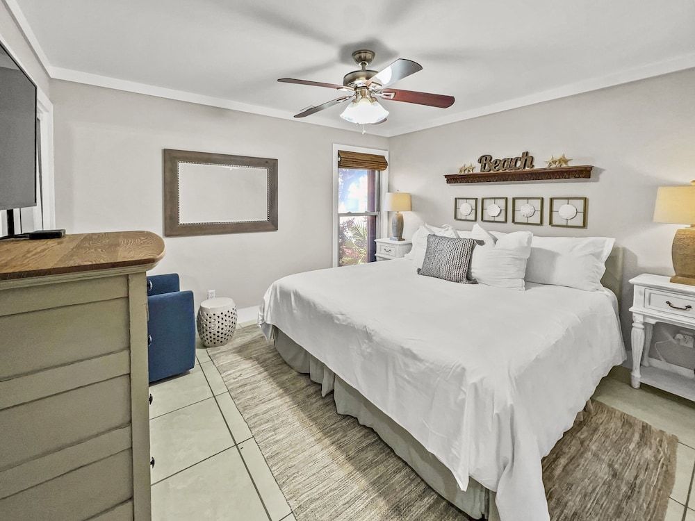 Condo, 1 Bedroom