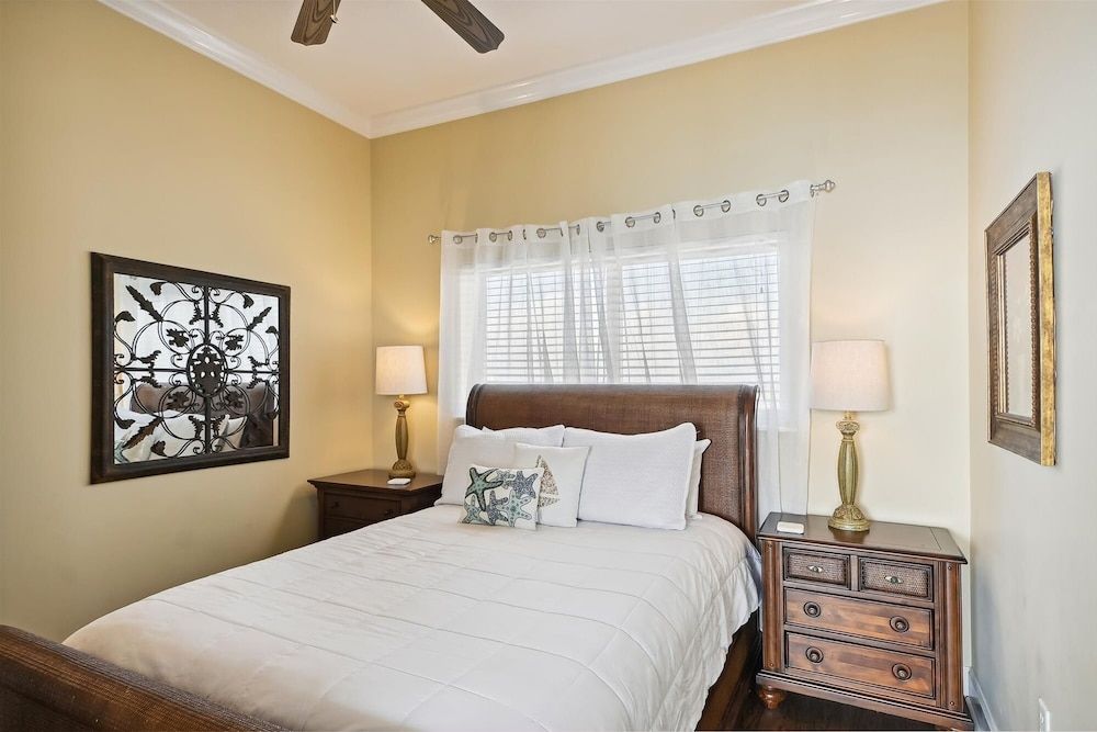 Condo, 3 Bedrooms