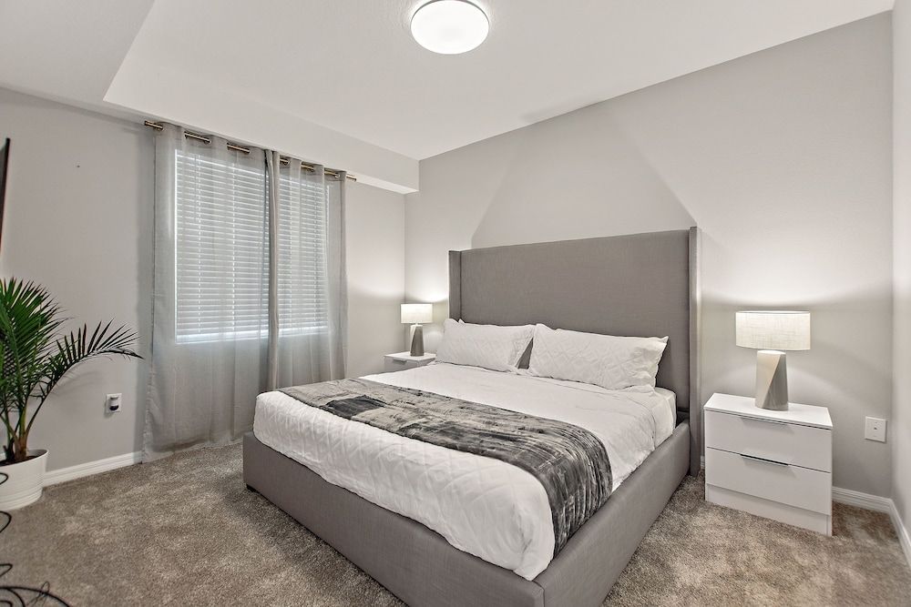 Condo, 2 Bedrooms