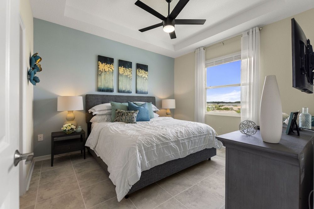 Condo, 2 Bedrooms