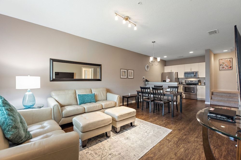 Condo, 3 Bedrooms