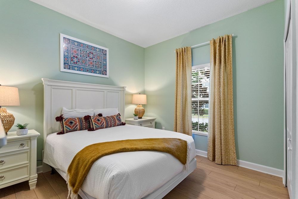 Townhome, 5 Bedrooms