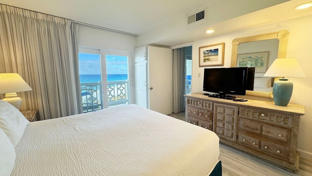 Condo, 2 Bedrooms