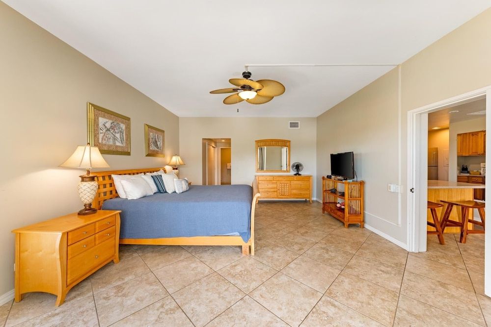 Condo, 2 Bedrooms