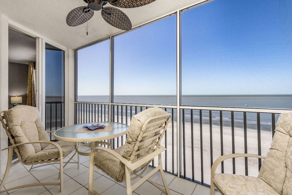 Condo, 2 Bedrooms