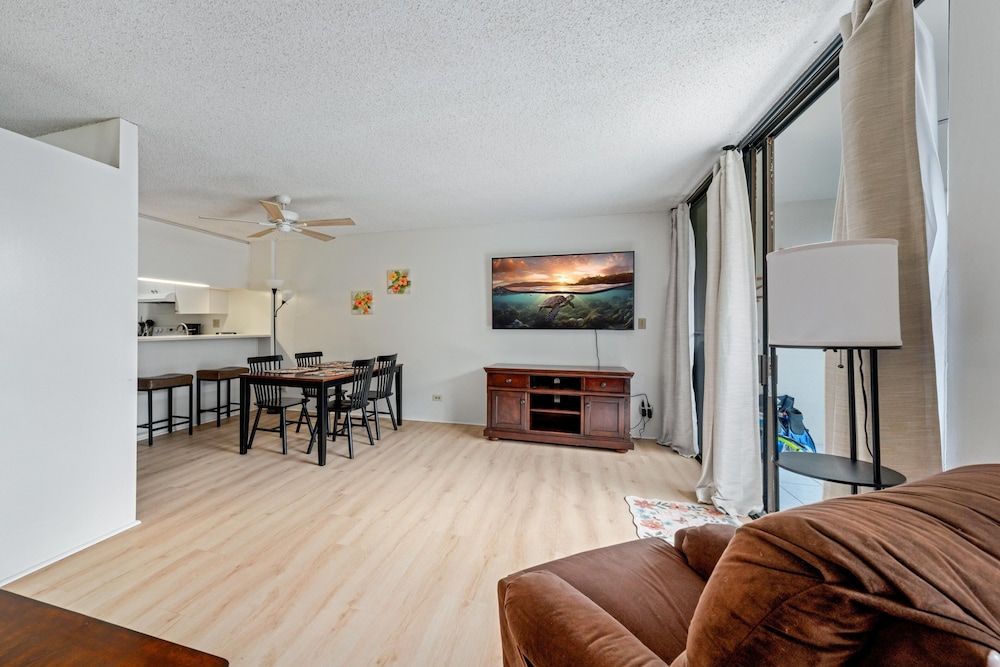 Condo, 2 Bedrooms