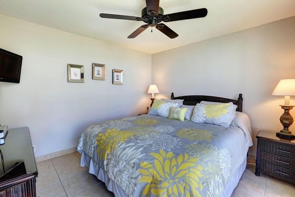 Condo, 2 Bedrooms