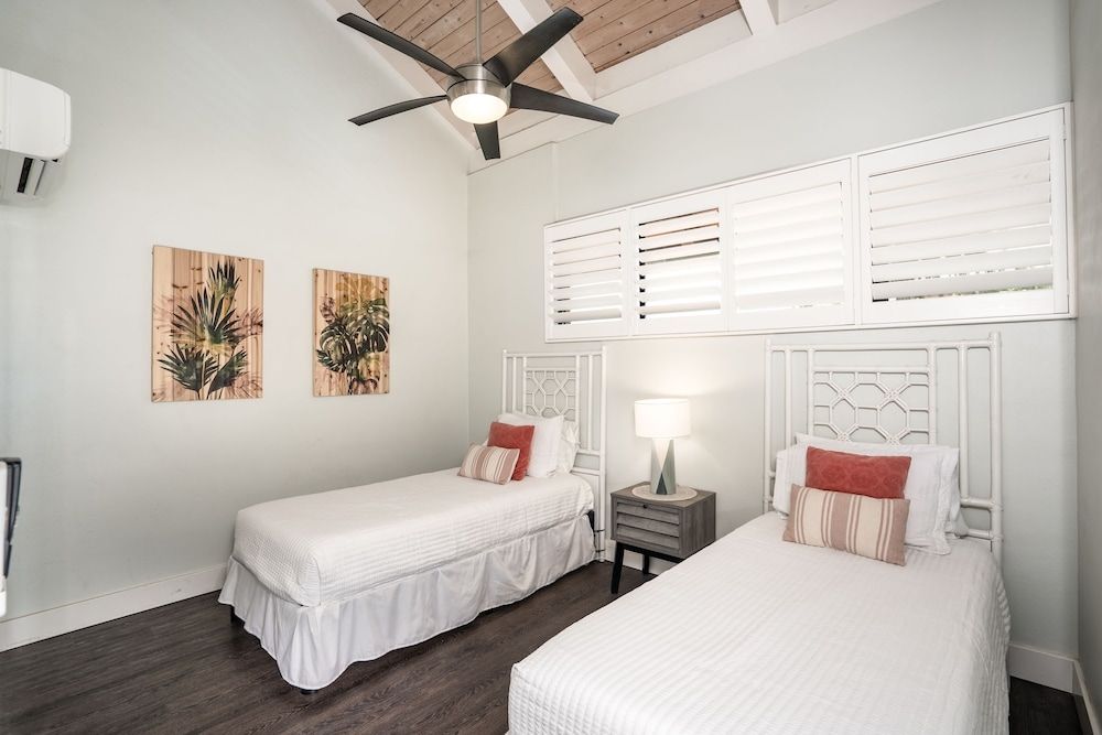 Condo, 2 Bedrooms