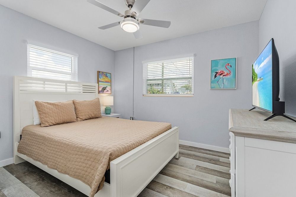House, Multiple Bedrooms