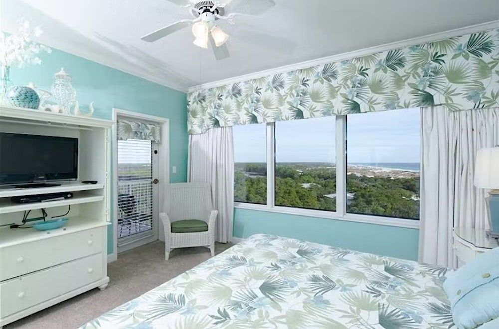 Condo, 2 Bedrooms