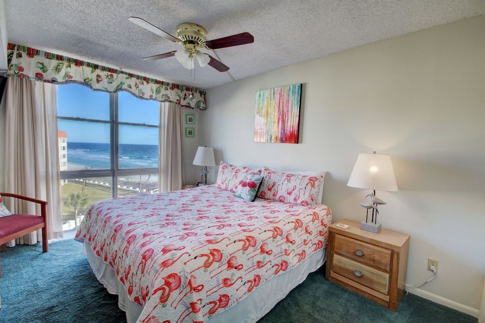 Condo, 1 Bedroom