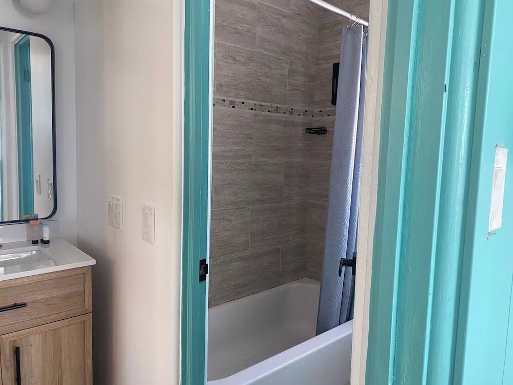 Oasis Palms Premium Suite, 1 Queen Bed with Sofa bed 6