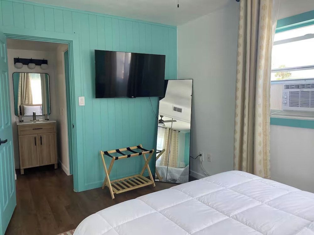 Oasis Palms Premium Suite, 1 Queen Bed with Sofa bed 4