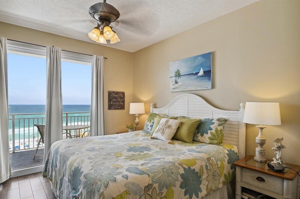 Condo, 2 Bedrooms