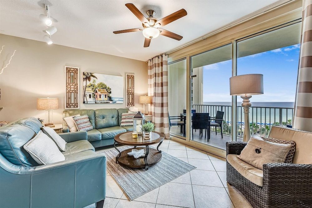 Condo, 2 Bedrooms
