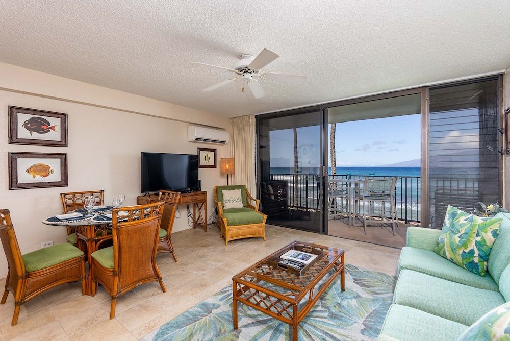 Papakea L207 Ocean Front 1 Bedroom 1 Condo by RedAwning Condo, 1 Bedroom 10