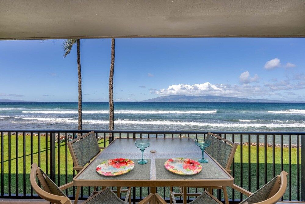 Papakea L207 Ocean Front 1 Bedroom 1 Condo by RedAwning