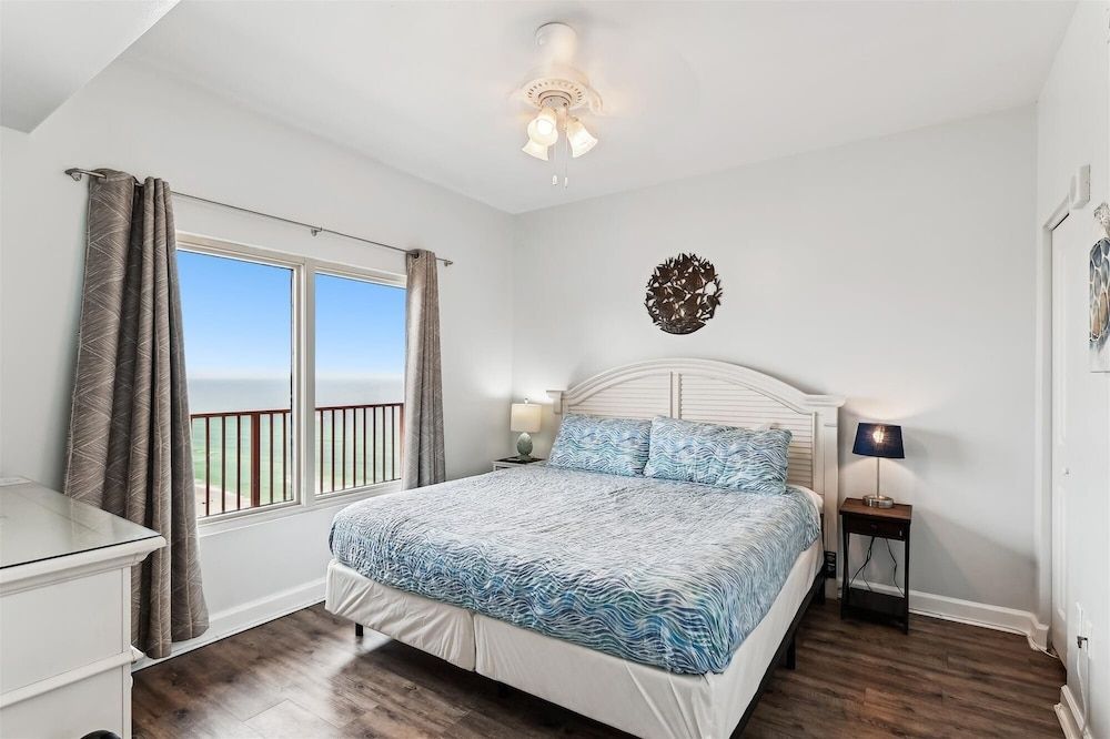 Condo, 1 Bedroom