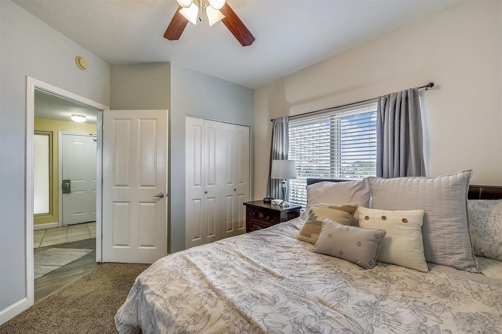 Condo, 3 Bedrooms